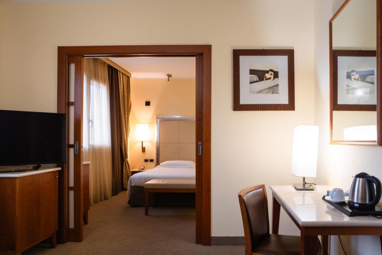 Hotel Airone - Ombrellone Incluso Al Bagno Dolce Vita A Marina Dal 1 Giugno Al 15 Settembre Гросето Екстериор снимка