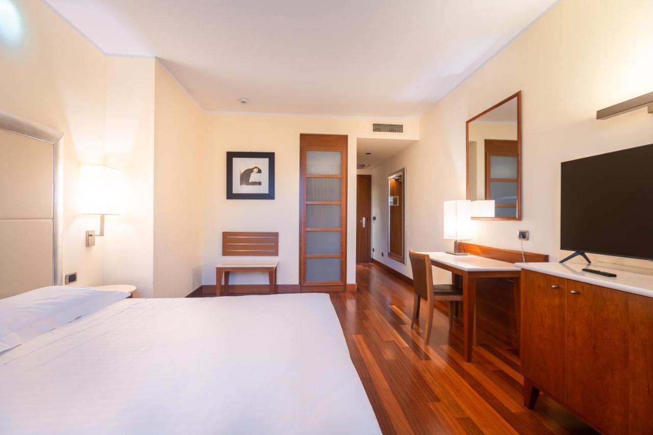 Hotel Airone - Ombrellone Incluso Al Bagno Dolce Vita A Marina Dal 1 Giugno Al 15 Settembre Гросето Екстериор снимка