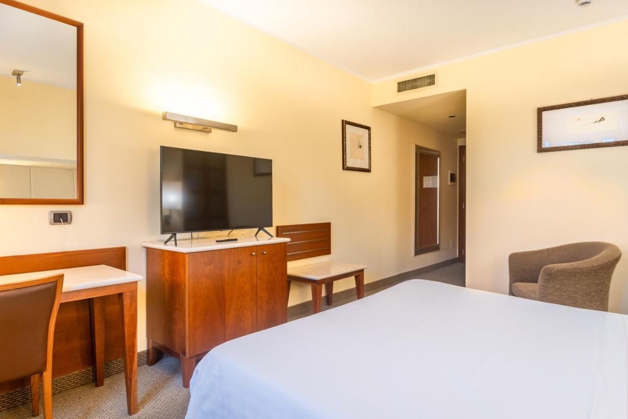 Hotel Airone - Ombrellone Incluso Al Bagno Dolce Vita A Marina Dal 1 Giugno Al 15 Settembre Гросето Екстериор снимка